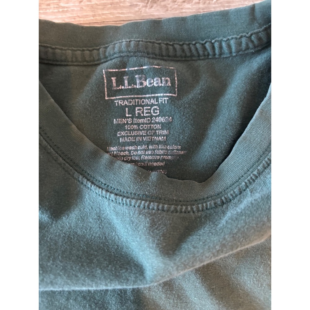 LL Bean Mens Traditional Fit Pocket T-Shirt Green Cotton Crewneck Large preppy - Picture 3 of 6